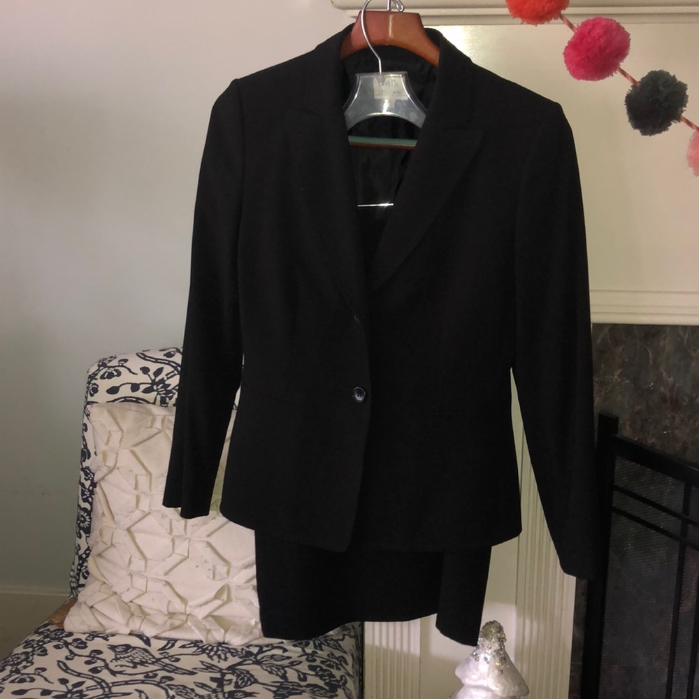 MiX by Tahari suit
